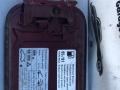 лючок топливного бака Volkswagen Golf 3 поколение 1996, 1.4 л., AEX, бензин, МКПП, красный, хетчбэк 5 дв. - фото №2