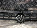 решетка радиатора Volkswagen Golf 4 поколение (1997 - 2006), 1.4 л., AXP, бензин, 5МКПП, черный, хетчбэк 5 дв. - фото №3