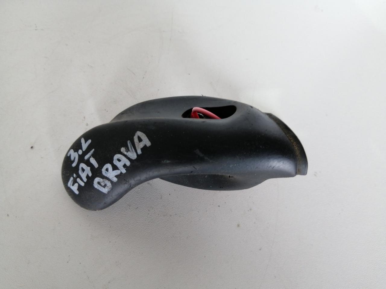 ручка внутренняя задняя левая Fiat Brava 1 поколение 1997, 1.6 л., бензин, 5МКПП, черный, хетчбэк 5 дв. - фото №1