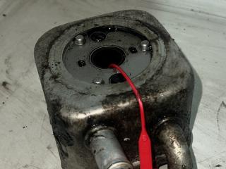 теплообменник масляного фильтра Audi A6 4B/C5 [рестайлинг] 2004, 2.5 л., BDG, дизель, АКПП