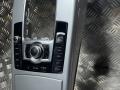 консоль салона Audi A6 4F/C6 [рестайлинг] 2010, 2.0 л., CAGA, дизель, 6МКПП, черный, универсал - фото №2