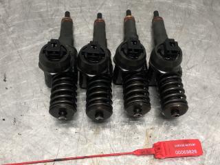 форсунка Volkswagen Golf 5 поколение 2008, 1.9 л., BXE, дизель, 5МКПП, хетчбэк 5 дв., 038130073AG