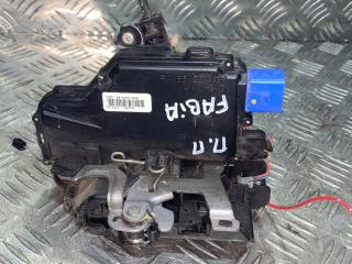 замок двери передней правой Skoda Fabia 1 поколение [рестайлинг] 2006, 1.9 л., дизель, 5МКПП, синий, универсал