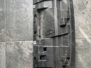 юбка бампера нижняя Land Rover Range Rover Evoque L551 2020, 2.0 л., бензин, АКПП, внедорожник 5 дв.