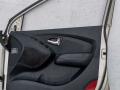 дверь передняя правая Hyundai ix35 1 поколение 2011, 2.0 л., D4HA, дизель, 6МКПП, внедорожник 5 дв. - фото №7