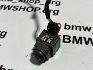 камера бокового обзора BMW 7 серия G11/G12 G12 2018, 6.6 л., N74 B66 B, бензин, АКПП, carbon-schwarz 416, седан, полный привод, правый руль, 6847278