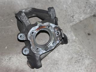 кулак задний правый BMW X5 E70 [рестайлинг] 2011, 3.0 л., дизель, АКПП, белый, внедорожник 5 дв., 33326879102