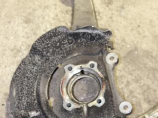 кулак поворотный левый BMW 5 серия F07/F10/F11 2012, 2.0 л., бензин, АКПП, белый а300, седан, 31216777751