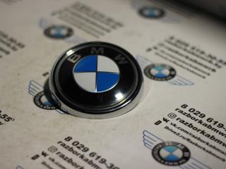 эмблема BMW X5 E70 2010, 4.8 л., бензин, АКПП, серый, внедорожник 5 дв., 51147157696