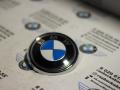 эмблема BMW X5 E70 2010, 4.8 л., бензин, АКПП, серый, внедорожник 5 дв., 51147157696 - фото №2