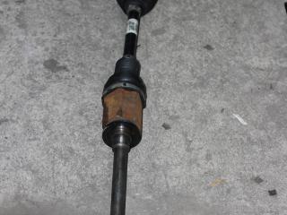 полуось передняя правая (приводной вал, ШРУС) BMW X5 F15 2018, 2.0 л., гибрид, АКПП, серебристый, внедорожник 5 дв., 31607622914