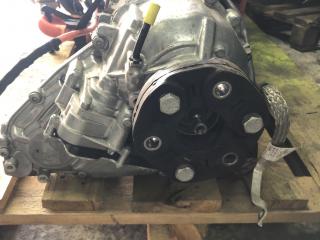 раздаточная коробка BMW X5 F15 2018, 2.0 л., гибрид, АКПП, серебристый, внедорожник 5 дв., 27108643151
