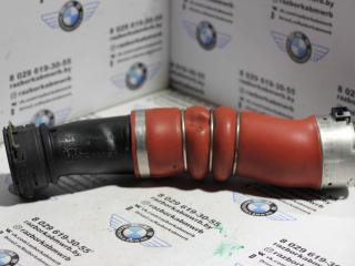 патрубок интеркулера BMW 5 серия F07/F10/F11 2010, 3.0 л., бензин, АКПП, синий, седан, 13717583728