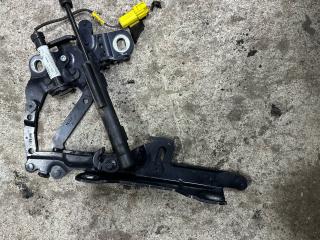 петля капота правая BMW 2 серия F22/F23 [рестайлинг] F23 2019, 3.0 л., B58 B30 A, бензин, АКПП, кабриолет, задний привод, правый руль, 7239416