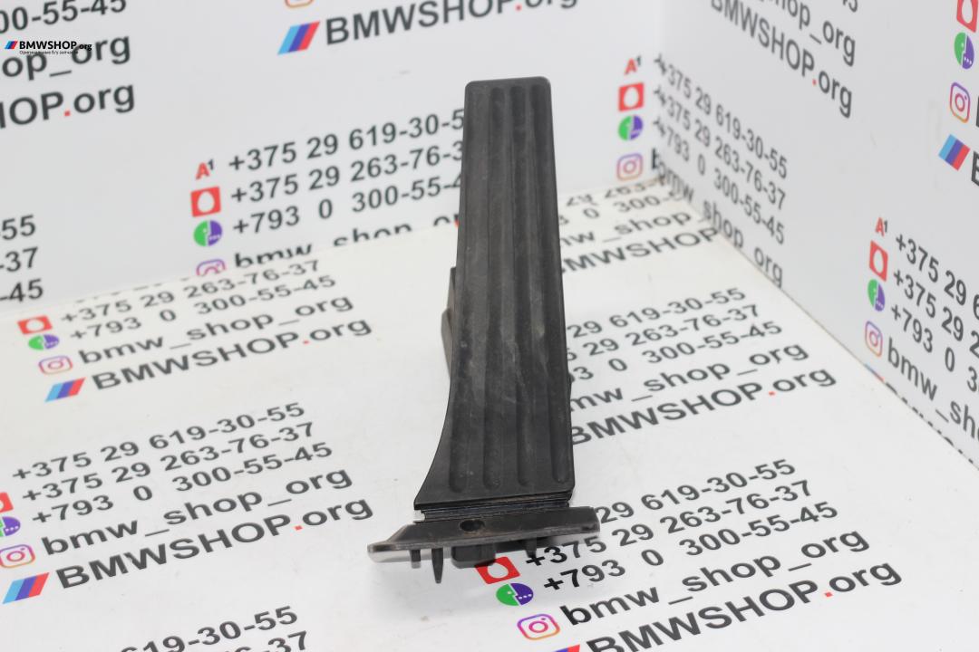 педаль BMW 5 серия F07/F10/F11 2011, 2.0 л., N47 D20 C, дизель, АКПП, a89, универсал, задний привод, правый руль, 6852644 - фото №1