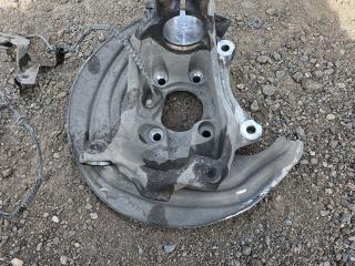 кулак поворотный правый BMW 2 серия G42 2022, 2.0 л., B47 D20 B, дизель, АКПП, купе, задний привод, 6893966