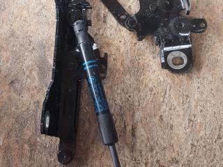 петля капота правая BMW M2 F87 [рестайлинг] 2020, 3.0 л., S55 B30 A, бензин, робот, купе, задний привод, правый руль, 41617286344, 7286344