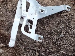 петля капота левая BMW X5 F15 2018, 4.0 л., дизель, АКПП, 7294529