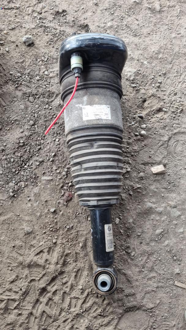 амортизатор задний левый BMW 5 серия G30/G31 2017, 3.0 л., B57 D30 A, дизель, АКПП, универсал, полный привод, правый руль, 37106882825 - фото №1