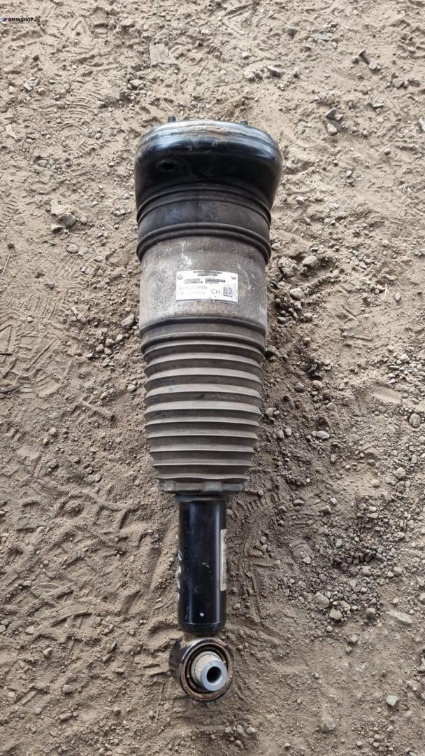 амортизатор задний правый BMW 5 серия G30/G31 2017, 3.0 л., B57 D30 A, дизель, АКПП, универсал, полный привод, правый руль, 37106882826 - фото №1