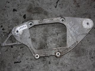 кронштейн редуктора Audi A4 B8/8K 2008, 3.0 л., дизель