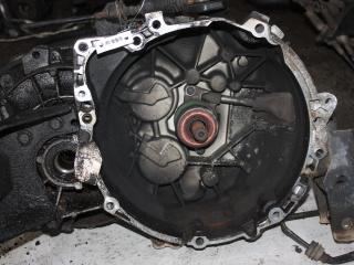 КПП механическая (МКПП) Volvo S40 1 поколение [рестайлинг] 2004, 1.9 л., дизель