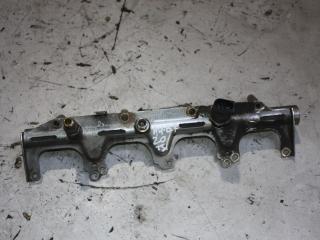 топливная рампа Audi A4 B7 2008, 2.0 л., бензин, 06F133317