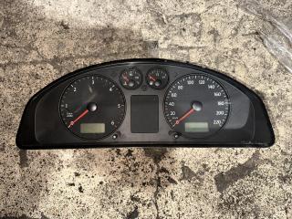 щиток приборов (приборная панель) Volkswagen Transporter T5 2003