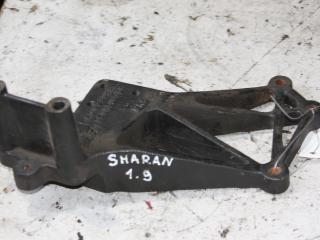 кронштейн двигателя Volkswagen Sharan 1 поколение (1995 - 2000), 1.9 л., дизель, 95VW6037BB
