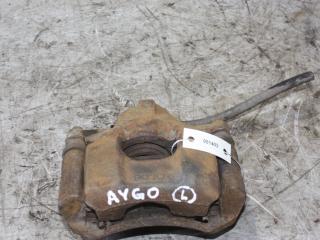 суппорт передний левый Toyota Aygo 1 поколение [рестайлинг] 2008, 1.0 л., бензин, робот