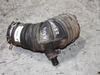 патрубок воздушного фильтра Toyota RAV4 3 поколение (XA30) (2005 - 2008), 2.2 л., дизель