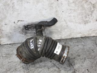 патрубок воздушного фильтра Toyota RAV4 3 поколение (XA30) (2005 - 2008), 2.2 л., дизель