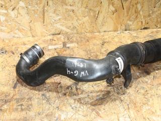 патрубок интеркулера Volkswagen Golf 4 поколение 1999, 1.9 л., дизель, 1J0129654L