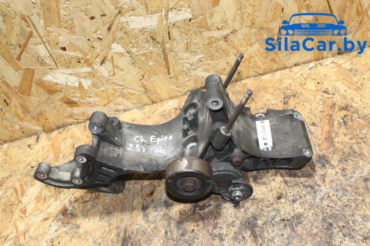 кронштейн генератора Chevrolet Epica 2 поколение (2006 - 2009), 2.5 л., бензин - фото №1