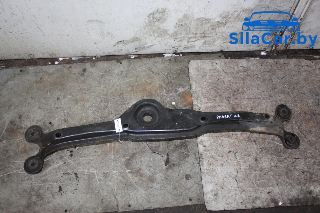 балка под радиатор Volkswagen Passat B3 (1988 - 1997) - фото №1