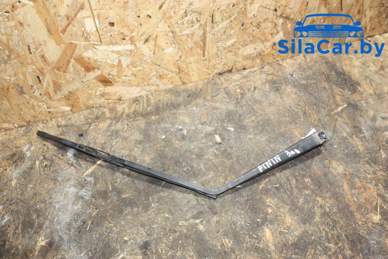 щеткодержатель задний Mitsubishi Pajero Pinin 1 поколение (1998 - 2006), 1.8 л., бензин, хетчбэк 3 дв. - фото №1