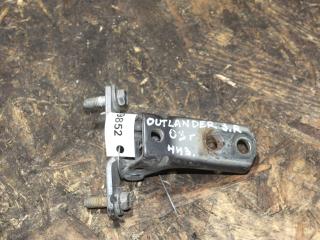 петля двери Mitsubishi Outlander 1 поколение 2004
