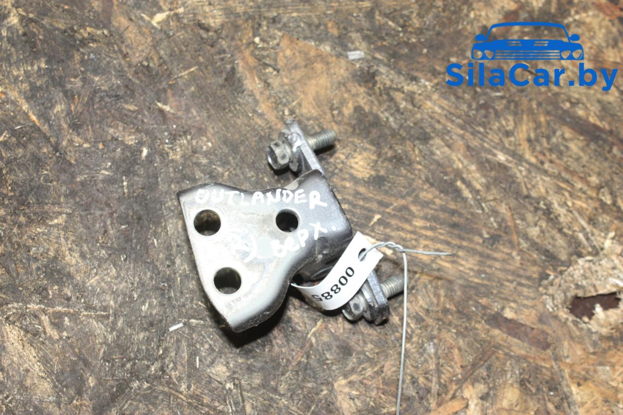 петля двери Mitsubishi Outlander 1 поколение 2004 - фото №1