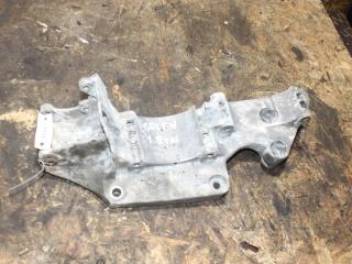 кронштейн генератора Volkswagen Golf 4 поколение 2001, 1.9 л., дизель, R045903143