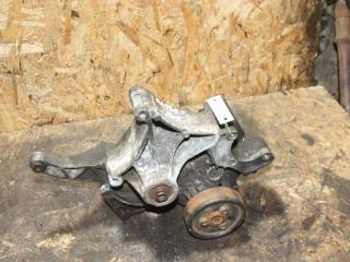 кронштейн (крепление) Volkswagen Passat B5 (1996 - 2001), 1.9 л., AFN, дизель, 028903143AF