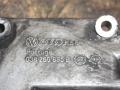 кронштейн компрессора кондиционера Volkswagen Passat B5 2001, 1.9 л., дизель, 038260885B - фото №2