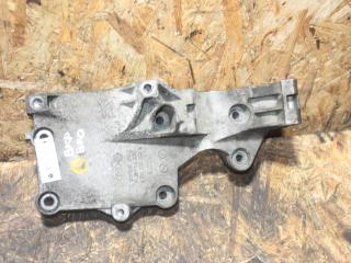 кронштейн генератора Volkswagen Passat B6 2006, 2.0 л., BKP, дизель, седан, R036903143F