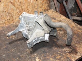 кронштейн генератора Volkswagen Passat B5 (1996 - 2001), 1.9 л., AFN, дизель, 028903143AF