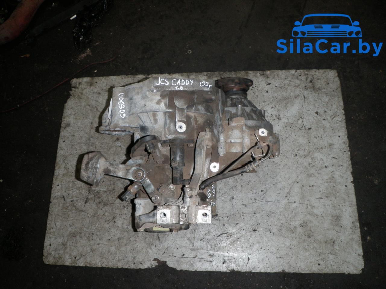 КПП механическая (МКПП) Volkswagen Caddy 3 поколение (2004 - 2010), 1.9 л., дизель, JCS - фото №1