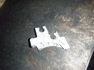 кронштейн (крепление) Honda Civic 7 поколение [рестайлинг] 2004, 1.6 л., бензин