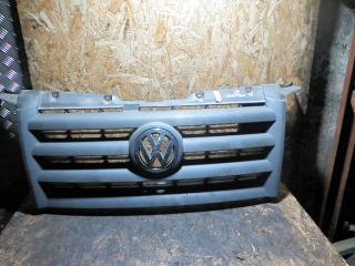 решетка радиатора Volkswagen Crafter 1 поколение 2009, 2.5 л., дизель, МКПП