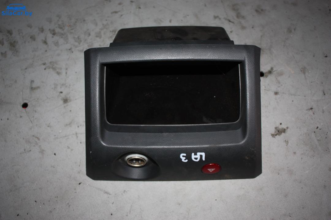 бардачок Mitsubishi Outlander 1 поколение 2004, 2.0 л., бензин - фото №1