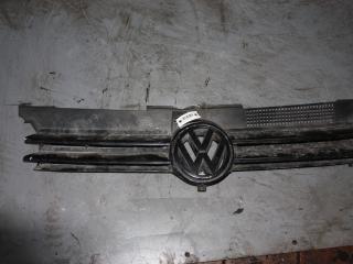 решетка радиатора Volkswagen Golf 4 поколение 2003, 2.0 л., дизель