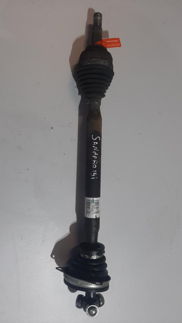 полуось передняя левая (приводной вал, ШРУС) Renault Sandero 1 поколение 2010, 1.4 л., бензин, 8200985010 - фото №1