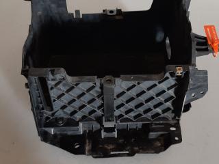 полка аккумулятора Renault Megane 3 поколение 2010, 1.5 л., дизель, 244460002R